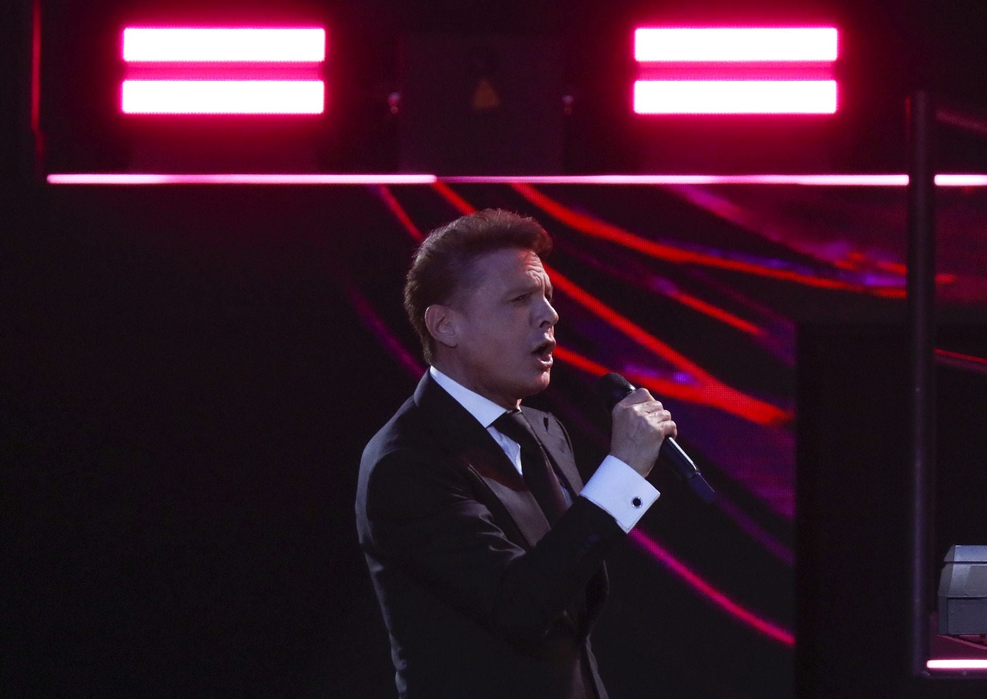 El concierto de Luis Miguel en el estadio de la Cartuja de Sevilla