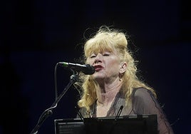 En imágenes, el folk y el 'new age' de Loreena McKennitt en Sevilla