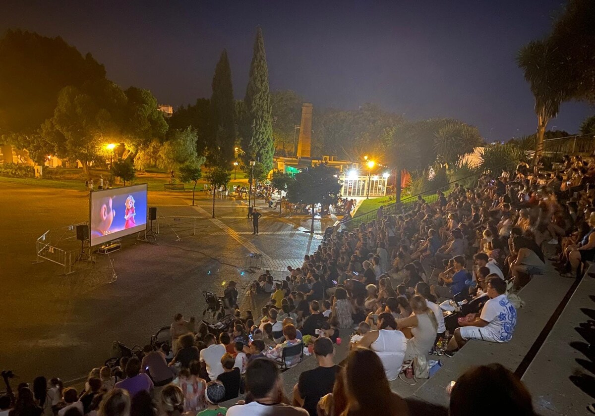 De Barbie al Viaje de Chihiro: todas las películas que puedes ver gratis en  el cine de verano de Alcalá de Guadaíra