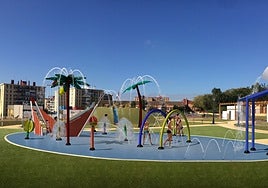 Estos son los pueblos de Sevilla que tienen parques acuáticos gratuitos para niños