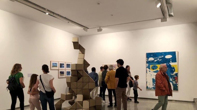 En esta exposición se pueden admirar las creaciones del artista sevillano Javier Martín