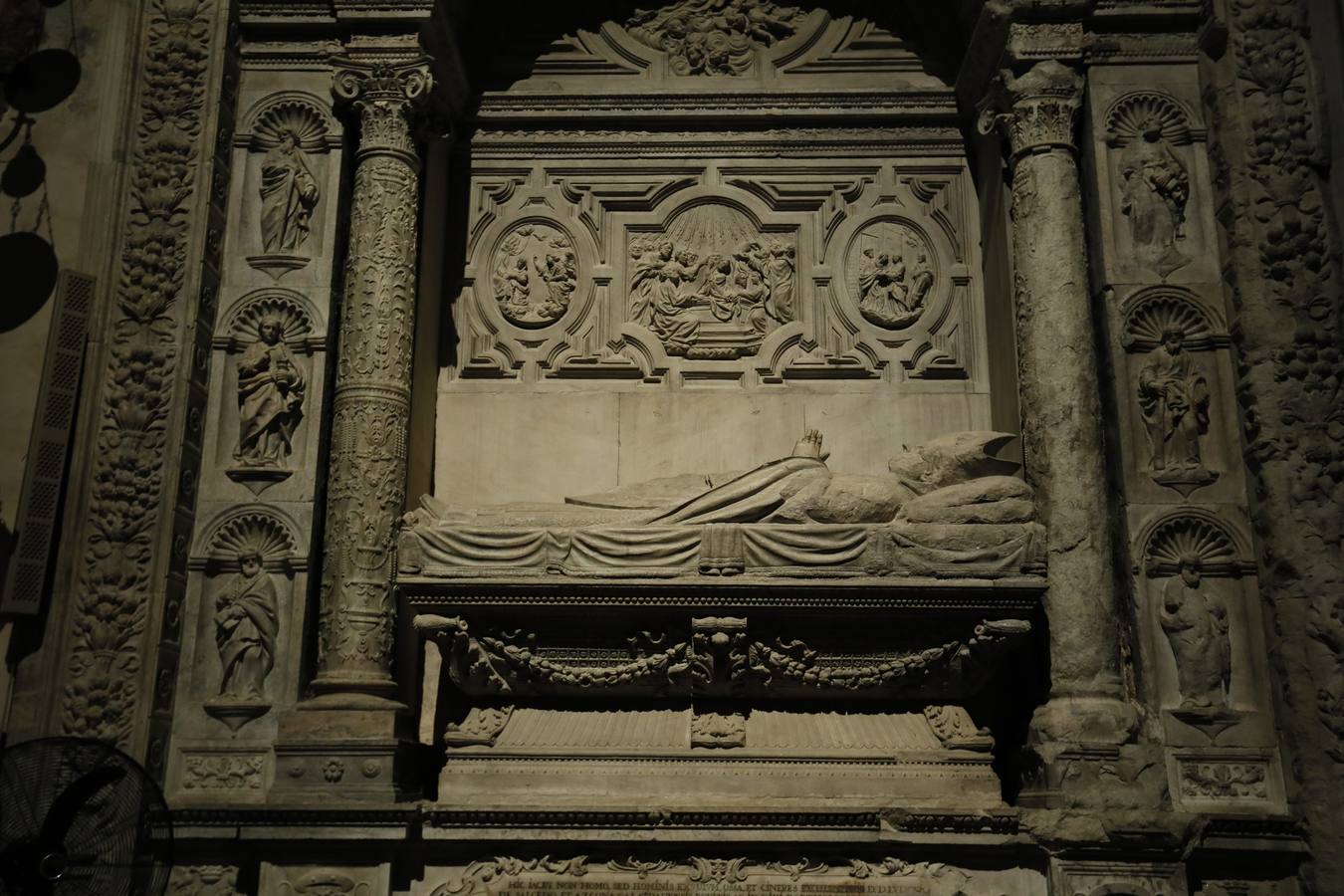 La visita se realiza los martes a las nueve y cuarto de la noche