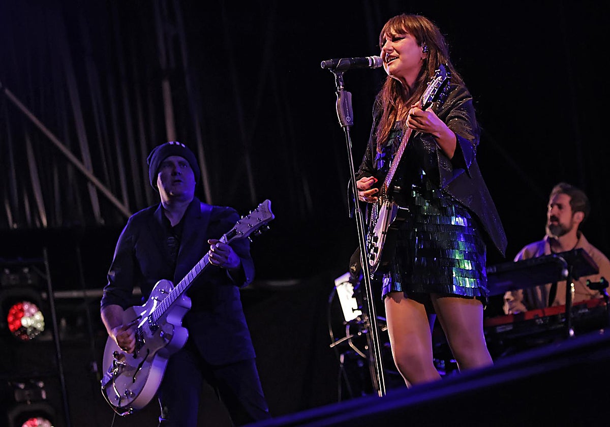Amaral, durante la actuación en el Festival Interestelar de 2024