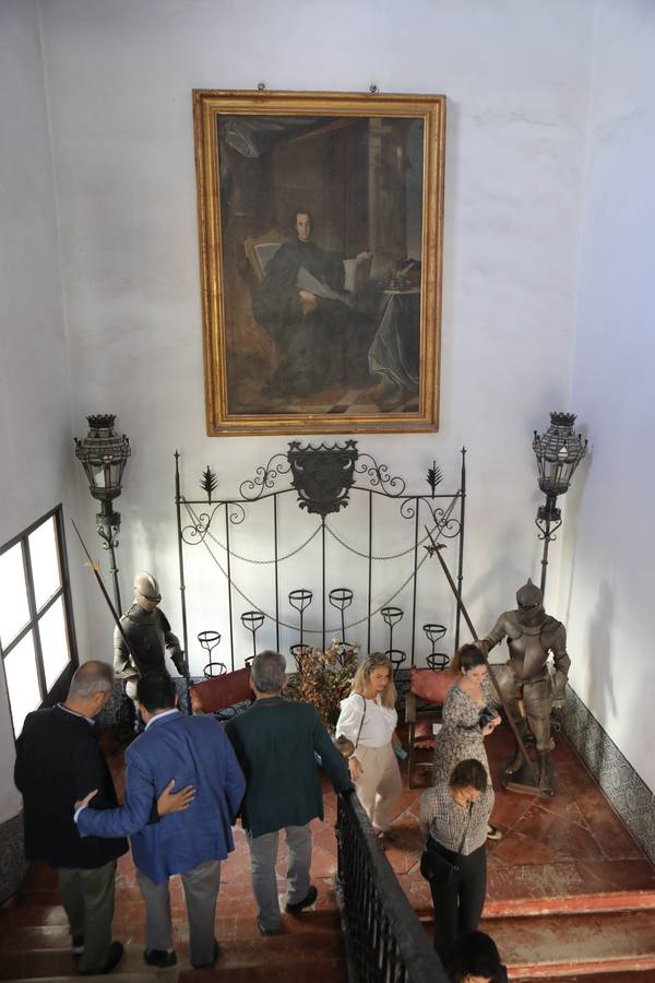 El Palacio Bucarelli tiene un ala convertida en hotel, pero ahora se pueden visitar las estancias donde habitan los Condes de Santa Coloma