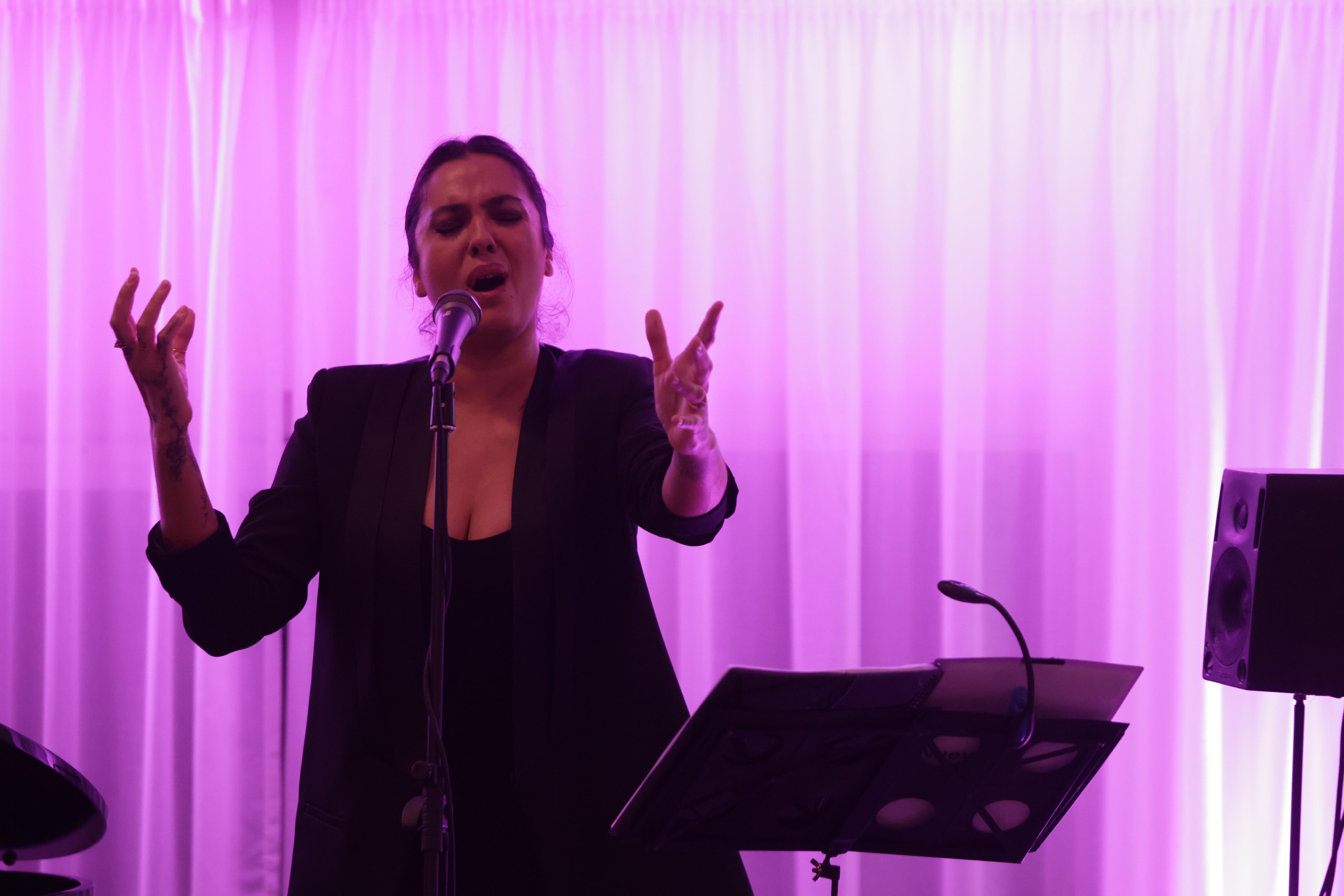 Un instante del concierto de Alba Molina en Sevilla