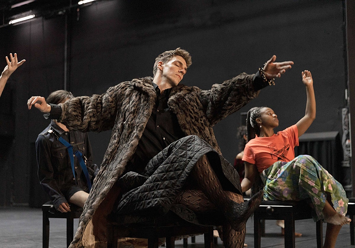 Uno de los momentos de la obra 'The Köln Concert' estrenada en el teatro Central de Sevilla