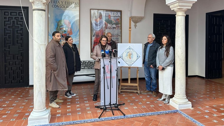 Imagen del acto de presentación del homenaje que se le va a brindar en Utrera a El Cuchara