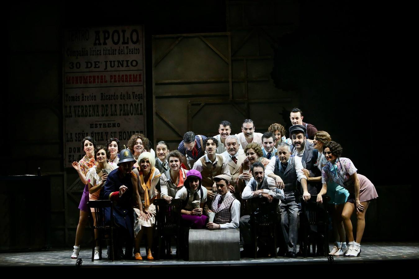 Momento del ensayo previo al estreno en el Maestranza de la zarzuela 'La verbena de la Paloma'