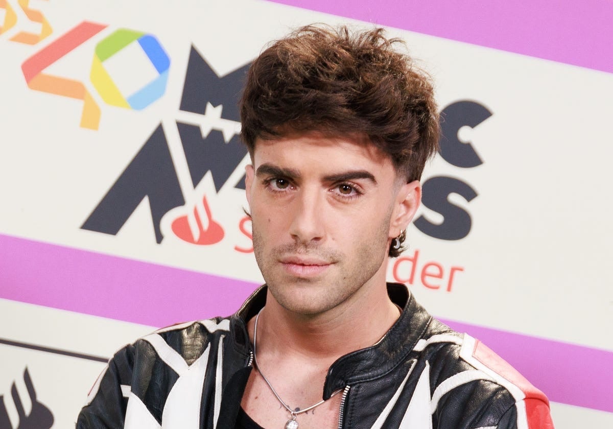 El cantante Álvaro de Luna