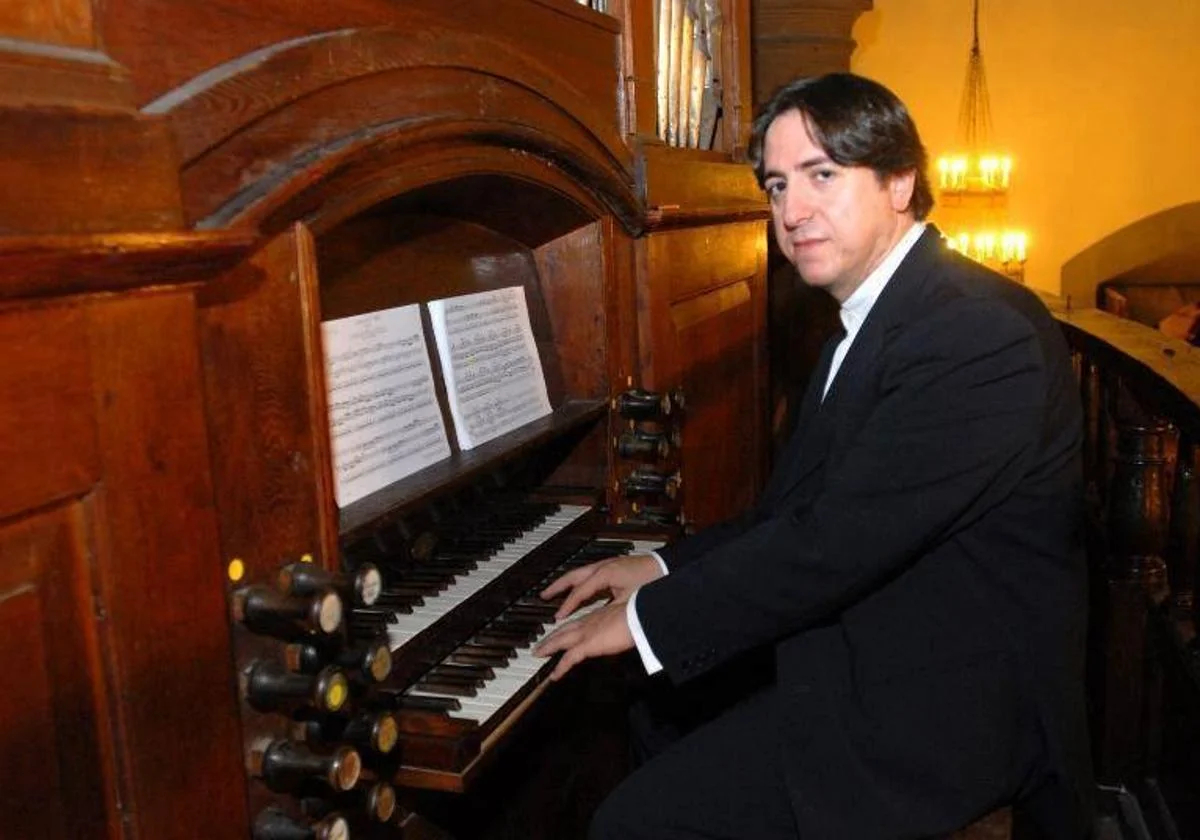 El organista Roberto Fresco inicia este lunes el Ciclo de Conciertos Cuaresmales de la Catedral
