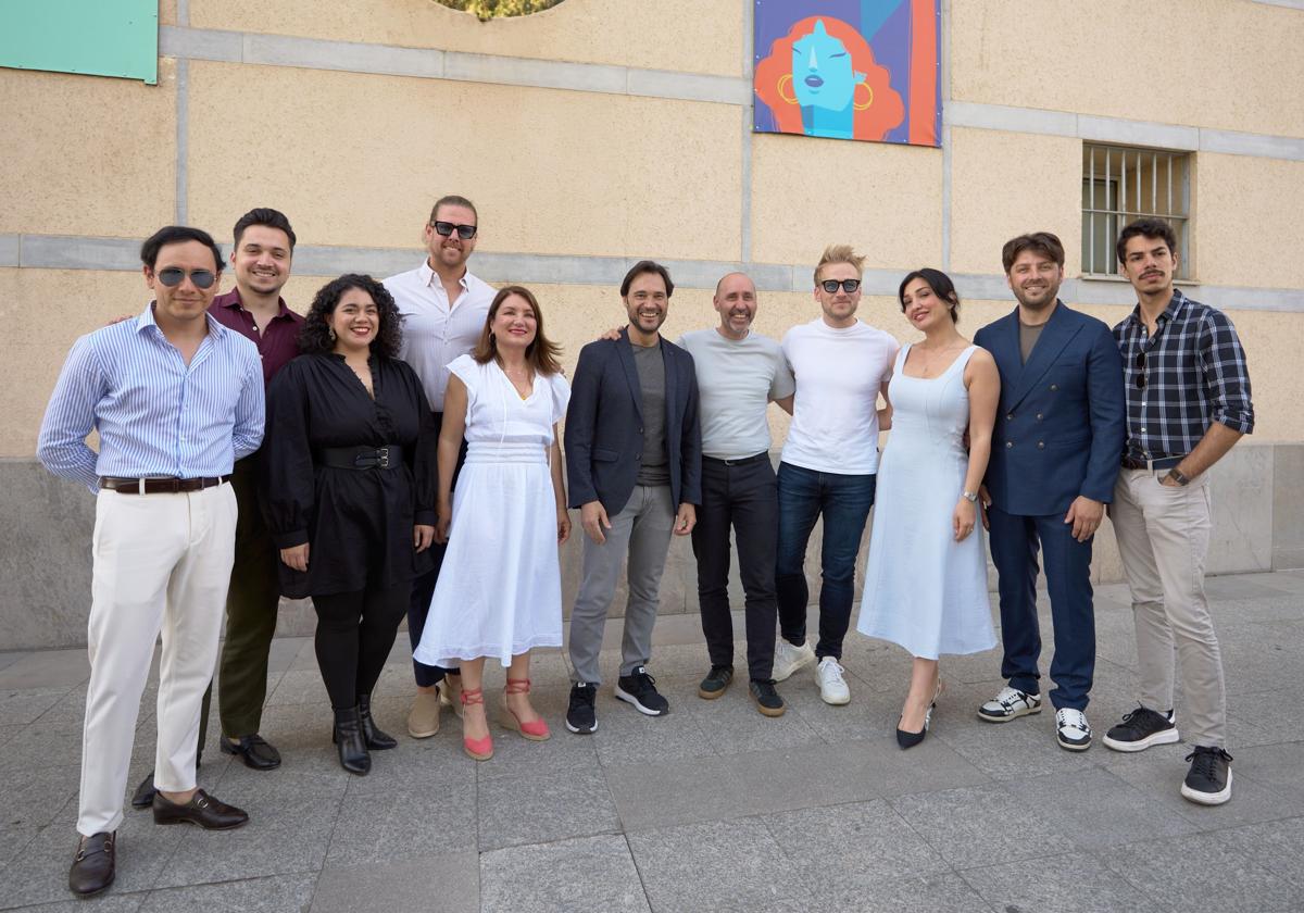 Equipo de Maria Padilla que se representa este viernes en el Teatro de la Maestranza