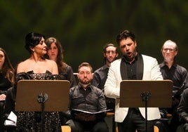 Kristina Mkhitaryan (Maria) y Andrey Zhilikhovsky (Don Pedro)