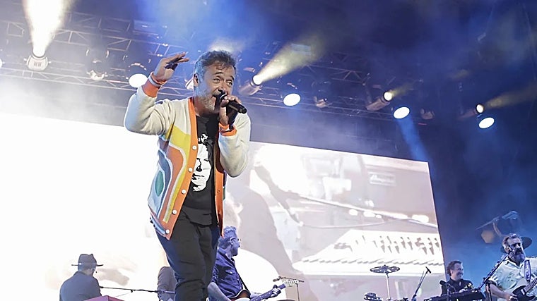 Love Of Lesbian en concierto