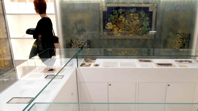 La exposición se articula a través de numerosos documentos privados que pertenecieron a los hermanos Machado