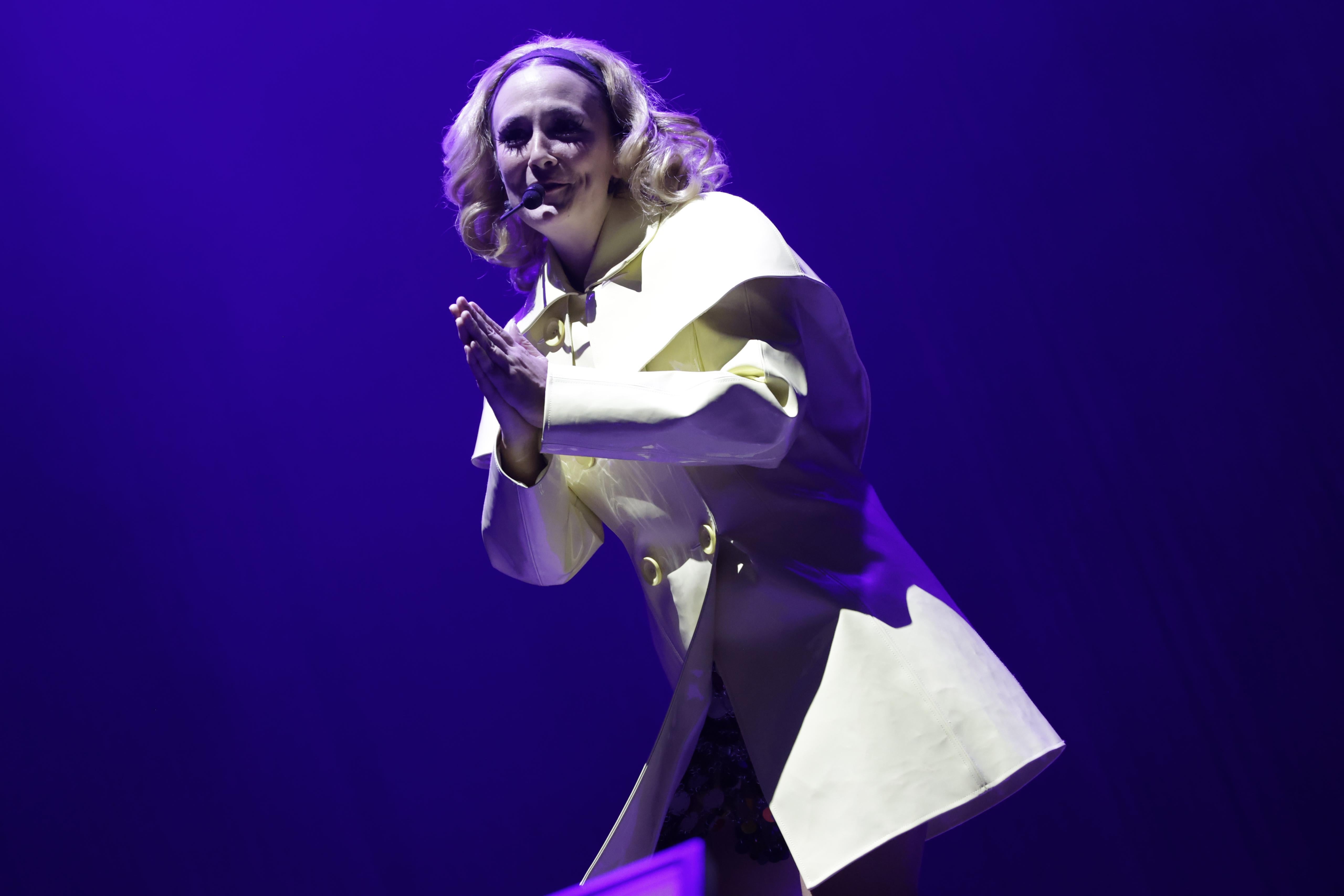 Rigoberta Bandini en la Plaza de España