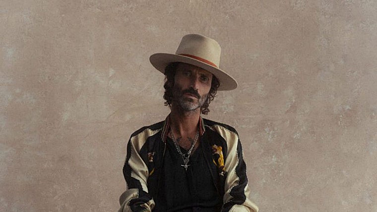 El cantante madrileños presenta su 'Tour Gigantes'