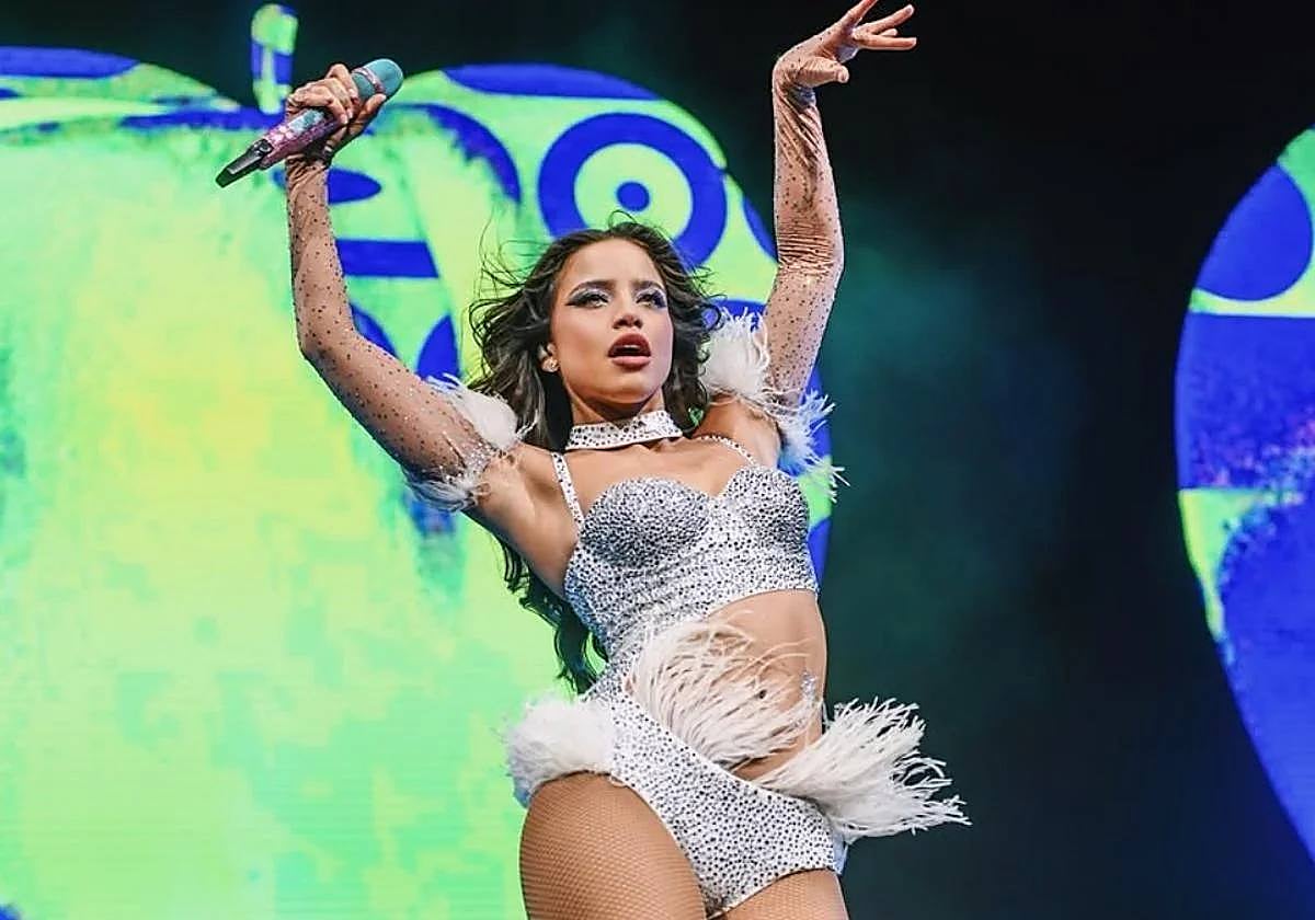 Emilia en uno de sus conciertos