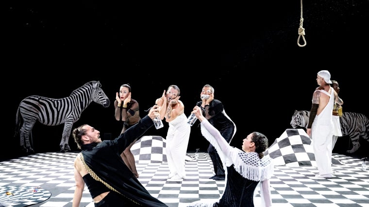 El mes de junio está marcado en la provincia de Sevilla por el Festival Internacional de Danza de Itálica