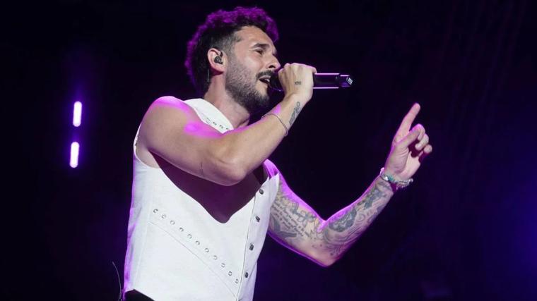 La promesa de Antoñito Molina en Icónica Santalucía Sevilla Fest