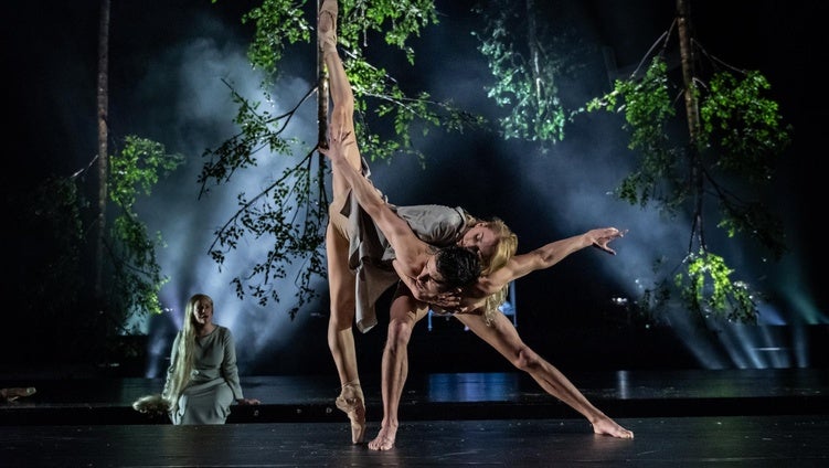 El Teatro de la Maestranza cierra su ciclo de danza con el Ballett de Dortmund y 'El sueño de una noche de verano'