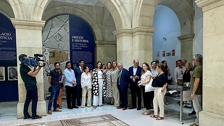 Los amantes de la historia y del mundo de los documentos pueden bucear en esta interesante exposición