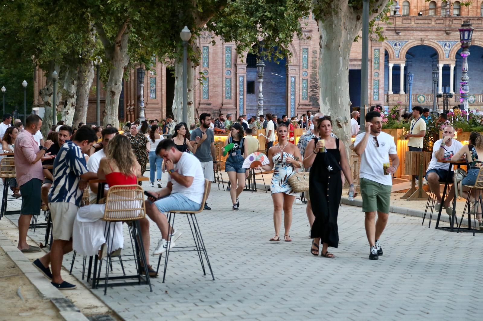 Ambiente en la Plaza de España