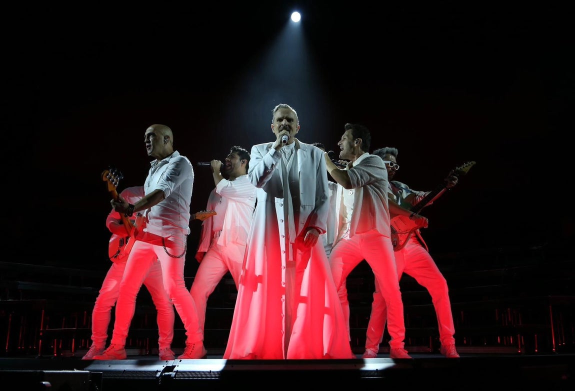 Concierto de Miguel Bosé en la Plaza de España