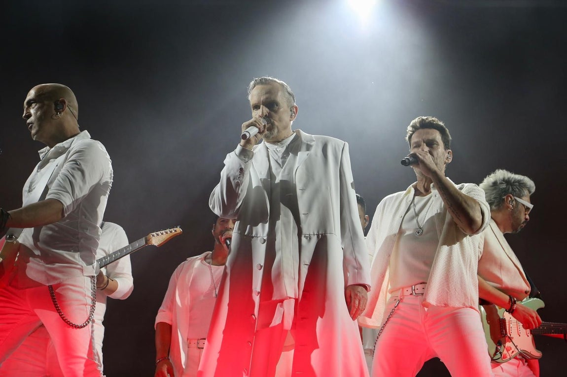 Concierto de Miguel Bosé en la Plaza de España