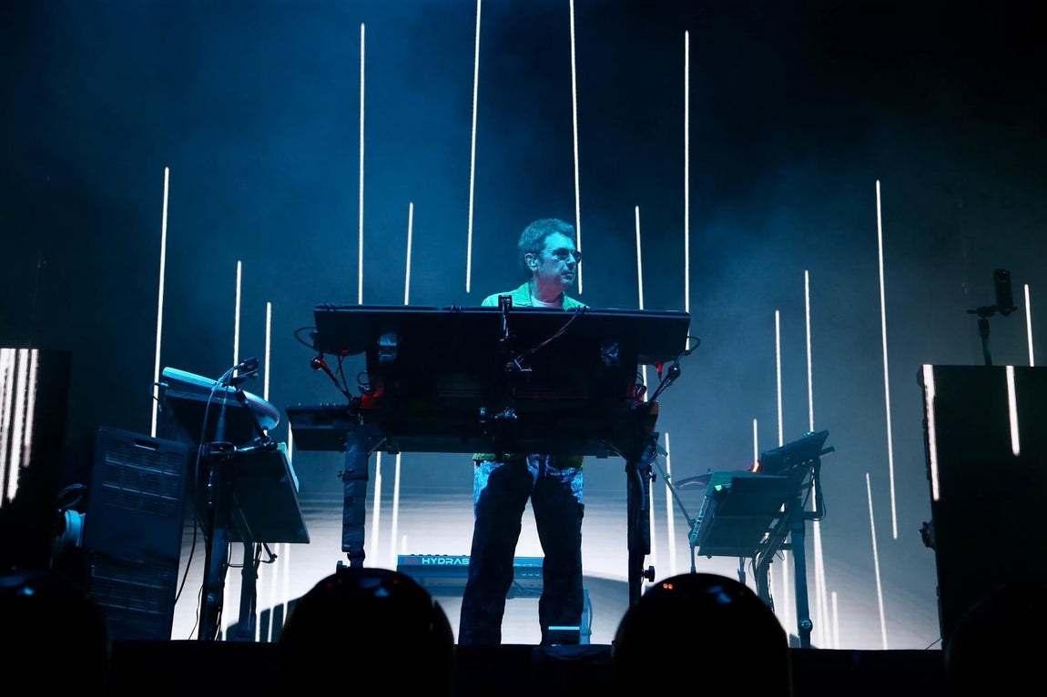 Jarre demostró en Sevilla que es uno de los artistas más influyentes y vanguardistas 