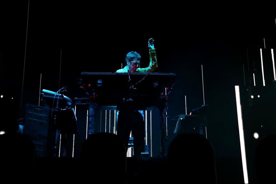 Jarre demostró en Sevilla que es uno de los artistas más influyentes y vanguardistas 