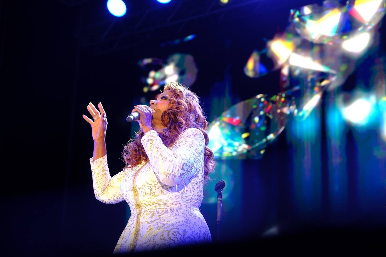 Un momento del gran concierto este jueves de Gloria Gaynor en el Tío Pepe Festival