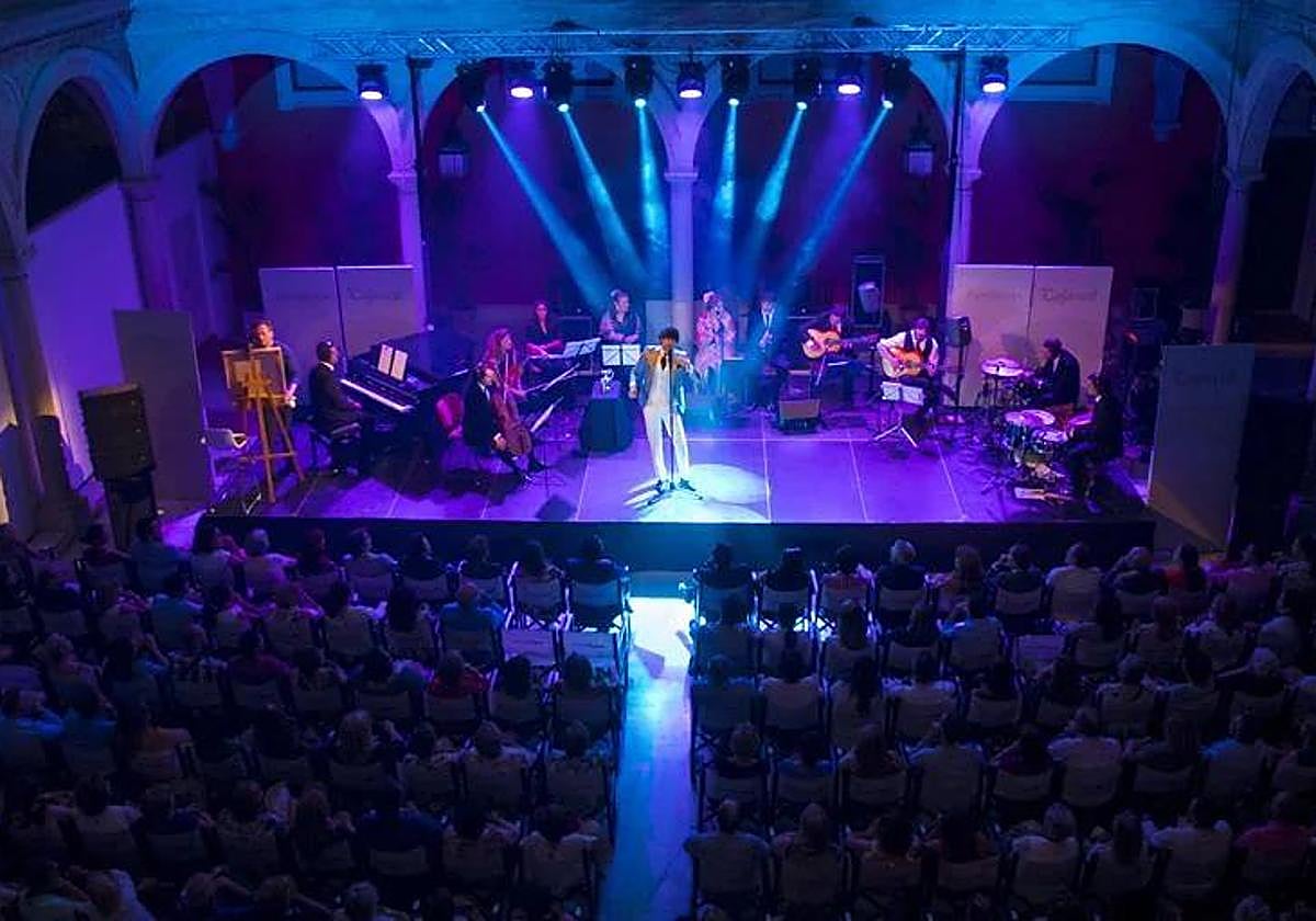 Concierto celebrado en el patio de la Fundación Cajasol