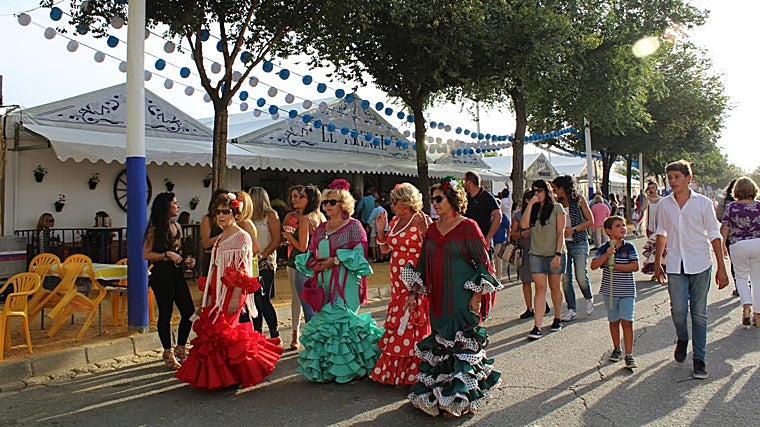 Ambiente en las calles del Real de la Feria de Écija