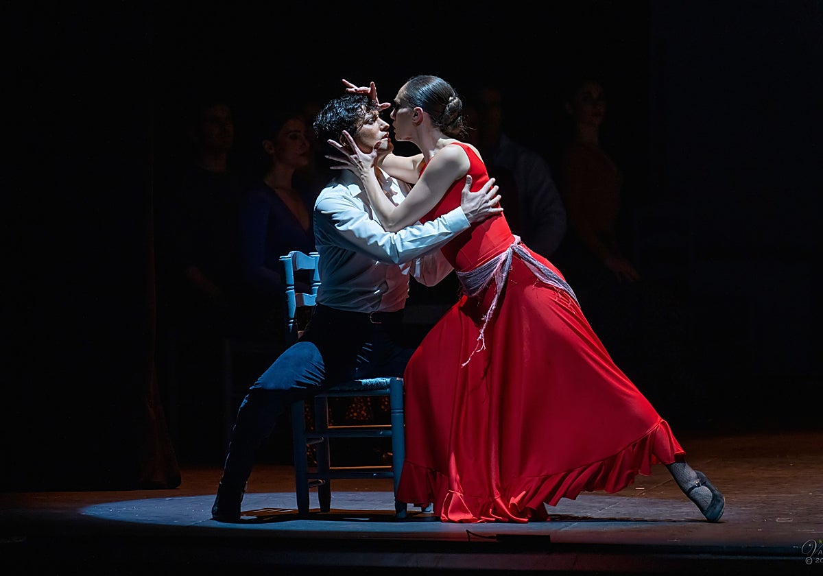 La 'Carmen' de Antonio Gades ha cumplido 42 años y con ella vuelve la compañía al teatro de la Maestranza