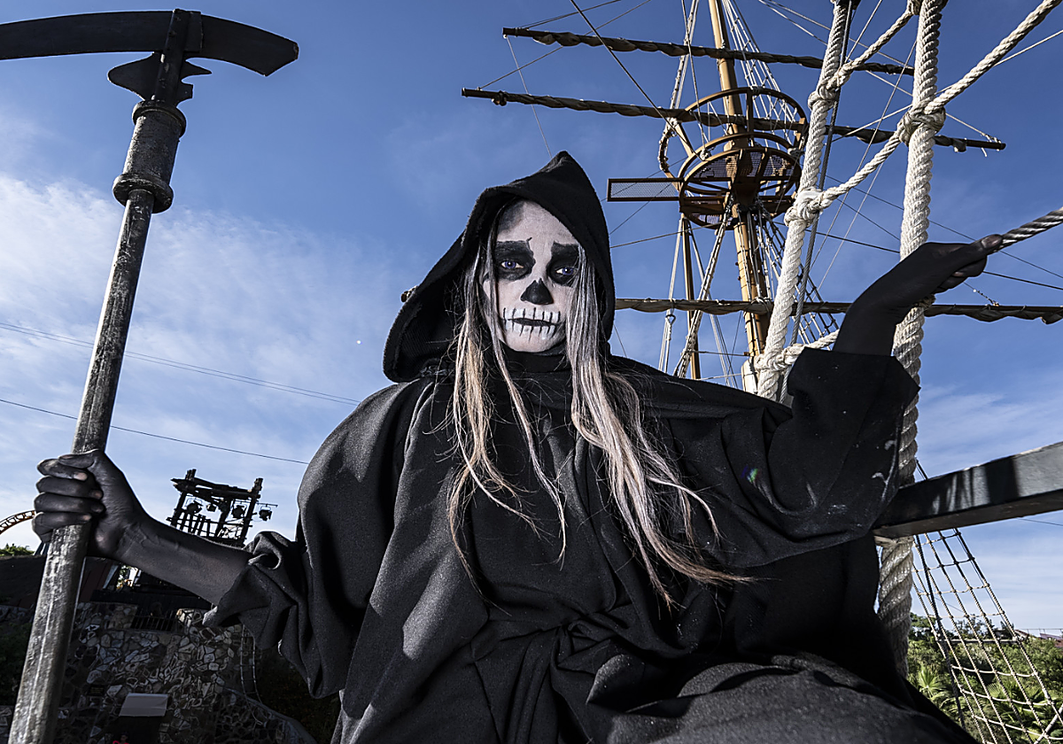 Isla Mágica en Halloween 2025
