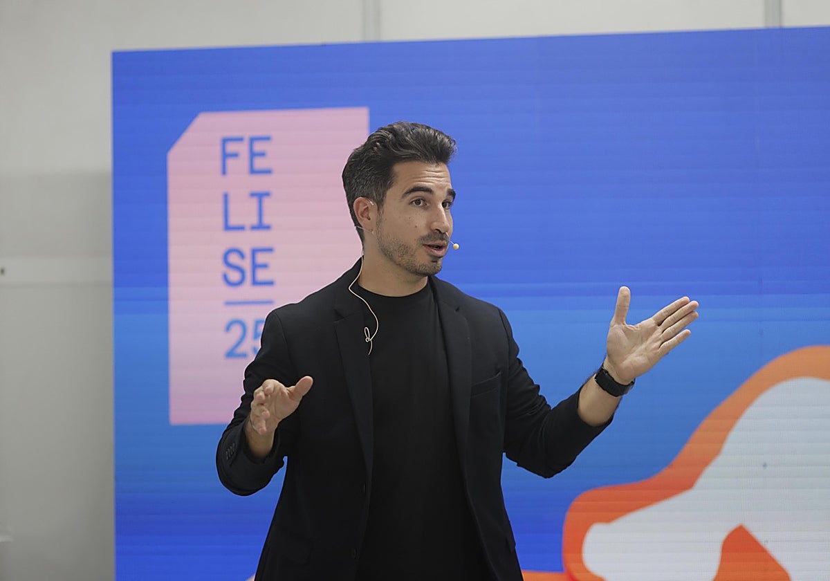 Javier Castillo durante la presentación de su último libro