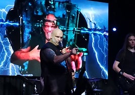 El «Factor Blaze» del exvocalista de Maiden revive en Sevilla joyas del metal de los 90
