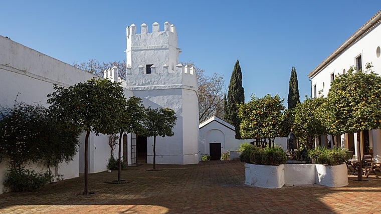 Interior del Cortijo Torre de la Reina