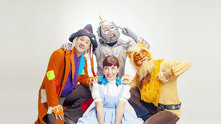 Esta peça, encenada no Sero Hall, é baseada na clássica obra literária O Mágico de Oz.