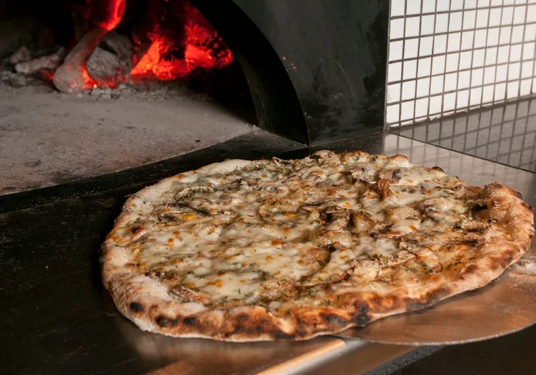 Un historiador desata la polémica al cuestionar el origen de la comida italiana: «Ni la pizza, ni el tiramisú son típicos de Italia»