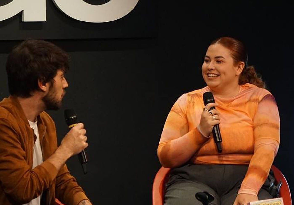 Mara Jiménez, durante su charla en FNAC