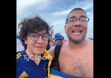 Un hincha del Boca Juniors gasta el dinero de las becas de su hijo para ir a la Copa Libertadores: «Acá estamos por él»