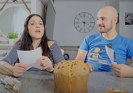 Dos influencers españoles expertos en degustar alimentos emiten su veredicto sobre cuál es el mejor panettone de marca blanca