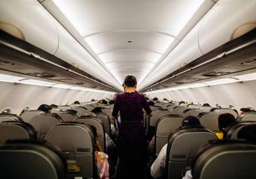 Una azafata revela el nombre en clave que usan durante los vuelos y que no querrás escuchar bajo ningún concepto cuando viajes