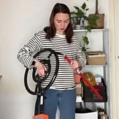 Una americana monta un paellero por primera vez y pide ayuda con sus piezas más importantes: «¿Qué es esto?»