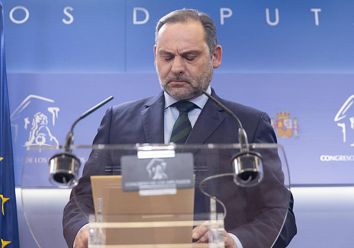 José Luis Ábalos, en su comparecencia tras pasar al Grupo Mixto