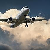 Cómo comprar billetes de avión baratos para Samana Santa: día y hora de la semana en la que es más económico