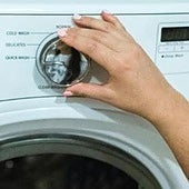 La lavadora tiene una pestaña en su cajón que muy pocas personas conocen y que es primordial para su buen uso