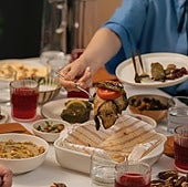 Un biólogo experto en longevidad explica qué se debe cenar para vivir más de 100 años: en España no lo cumplimos