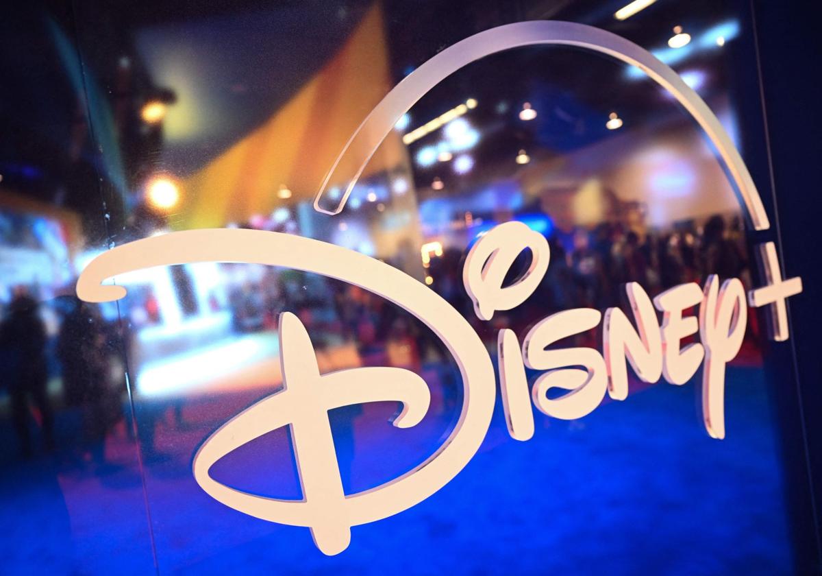 Demanda a Disney por la muerte de su esposa y se la rechazan por suscribirse al mes gratis de su plataforma